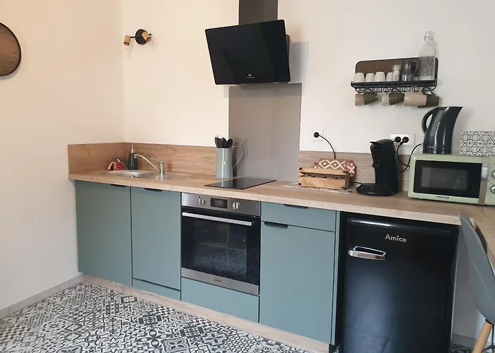 Proche De Sainte Mere Eglise *