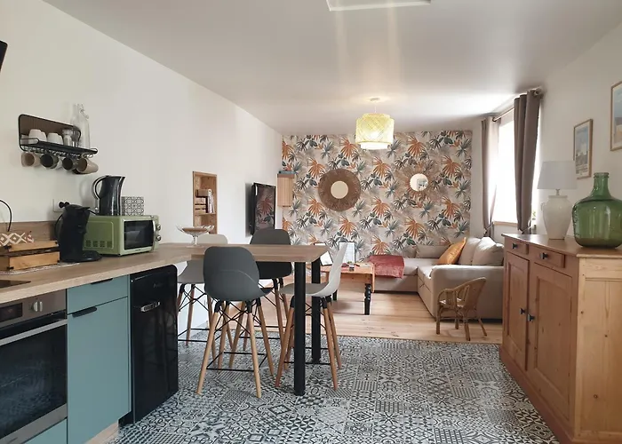 Proche De Sainte Mere Eglise *